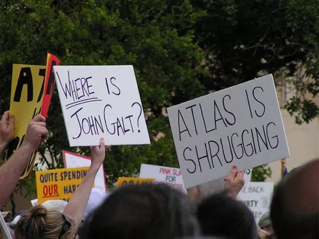 阿特拉斯耸耸肩抖抖肩膀卸下包袱chin美物