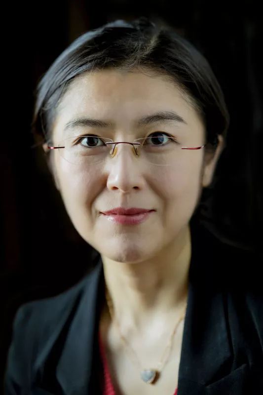 觉得自己老了看80岁的查兰如何颠覆自己