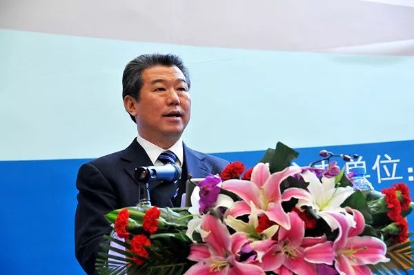 李新华被查