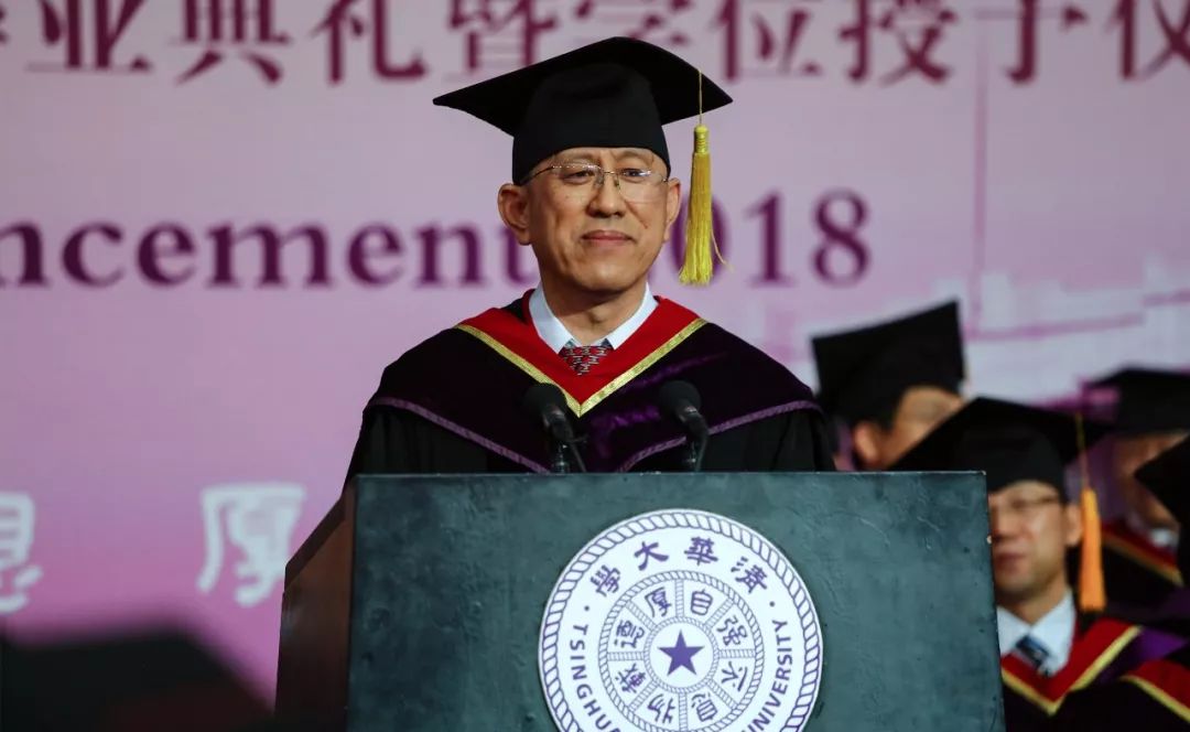 校友代表管晓宏在2018年研究生毕业典礼上的发言人生选择和选择人生