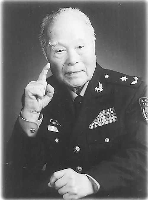 两弹一星元勋程开甲逝世以身许国铸核盾