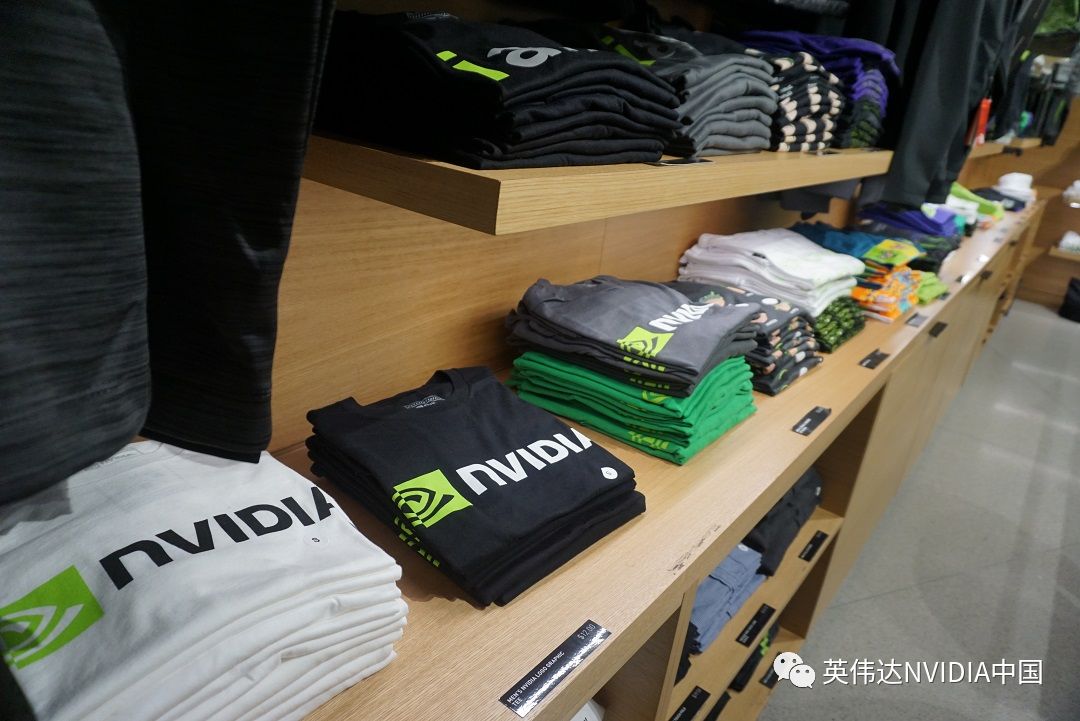 nvidia极客风t恤收获狂热追随者