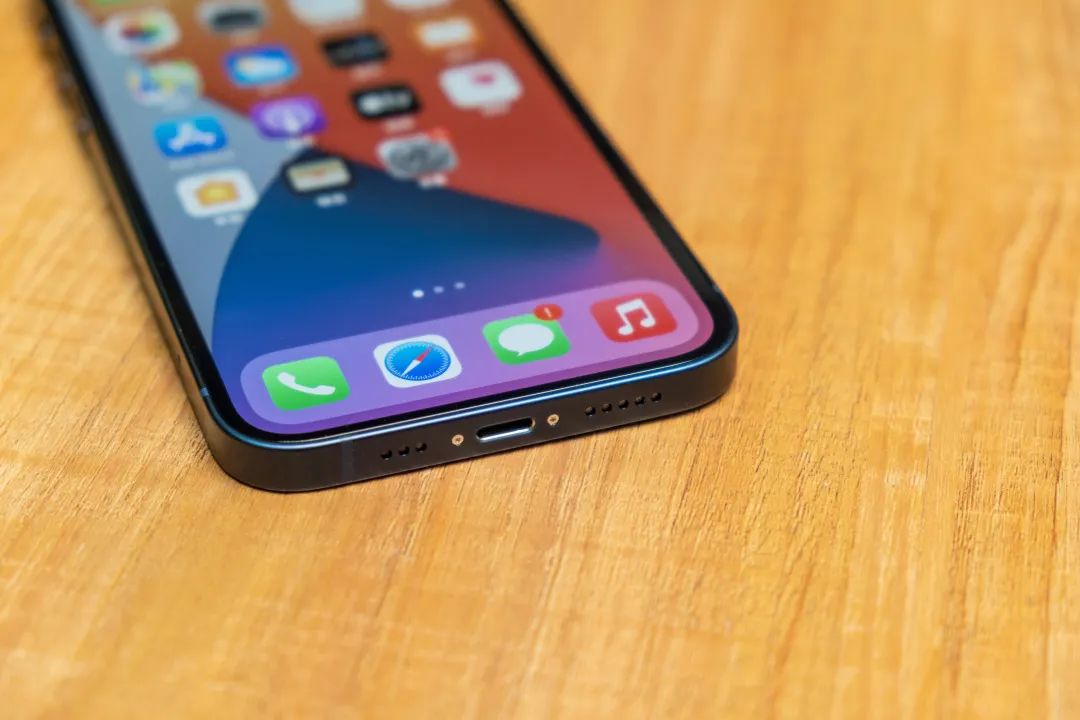 iphone12上手简评更轻也更强了